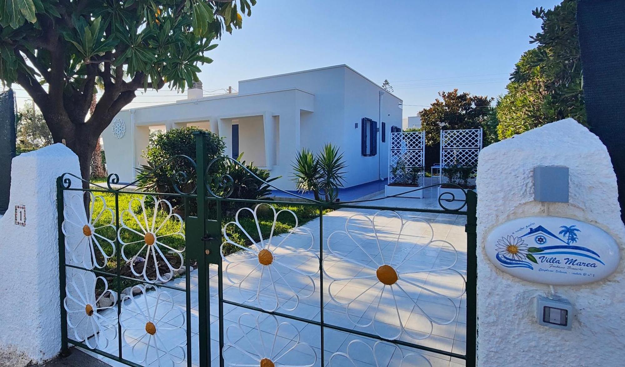 Pool Seaside Relais - Ville Ninfea, Marea, Rosa E Cassiopea Fontane Bianche Pokoj fotografie
