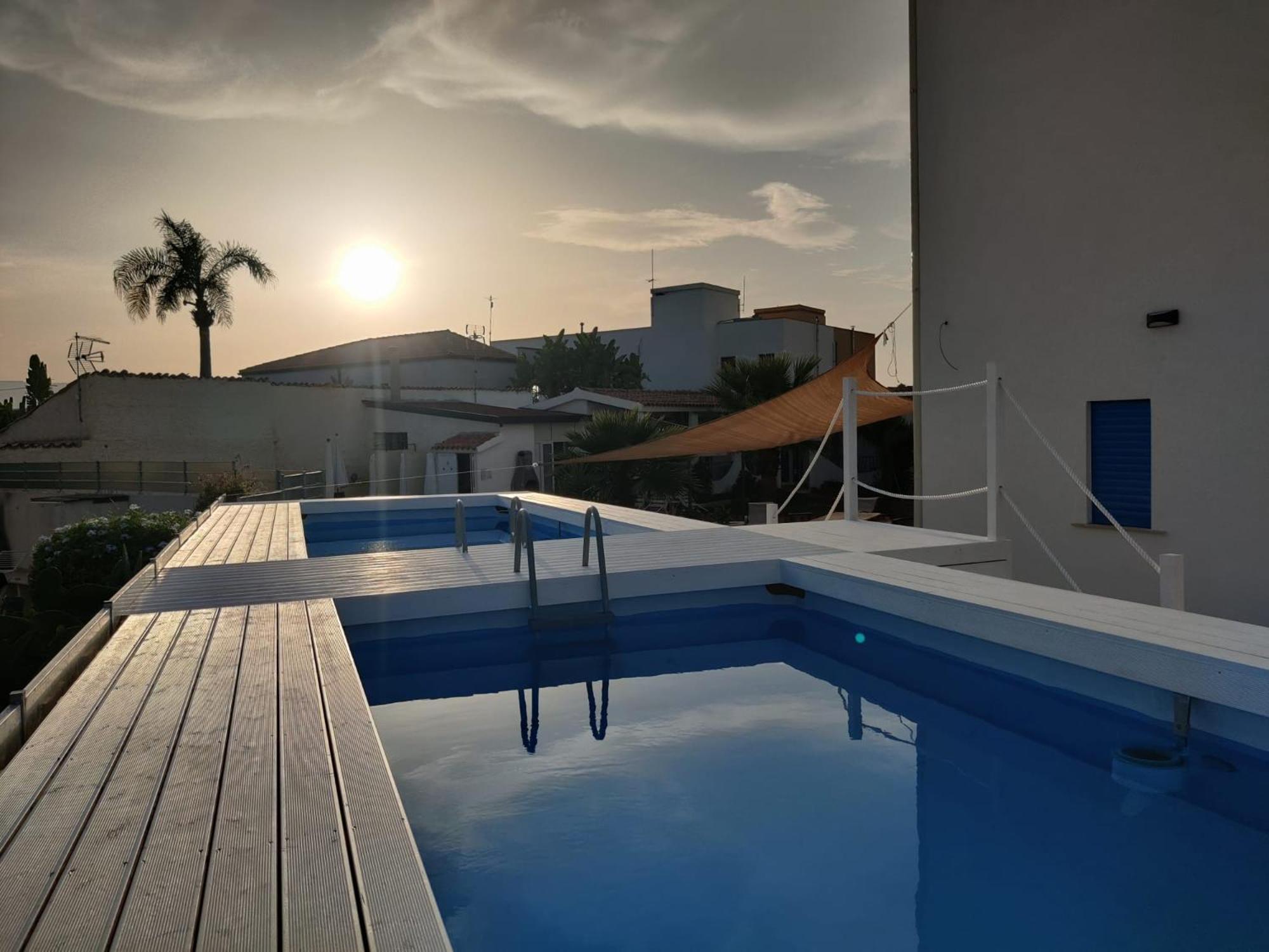 Pool Seaside Relais - Ville Ninfea, Marea, Rosa E Cassiopea Fontane Bianche Exteriér fotografie